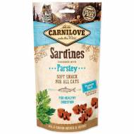CARNILOVE Cat Semi Moist Snack sardinky a petržel