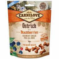 Pamlsek CARNILOVE Dog Crunchy Snack Ostrich with Blackberries